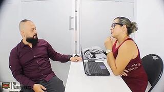 A Cambio De Un Aumento De Sueldo Me Follo A Mi Jefe - Parte 1 - Porno En Espanol