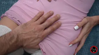 stepdaughter's pussy rubbing turns into sex and creampie
